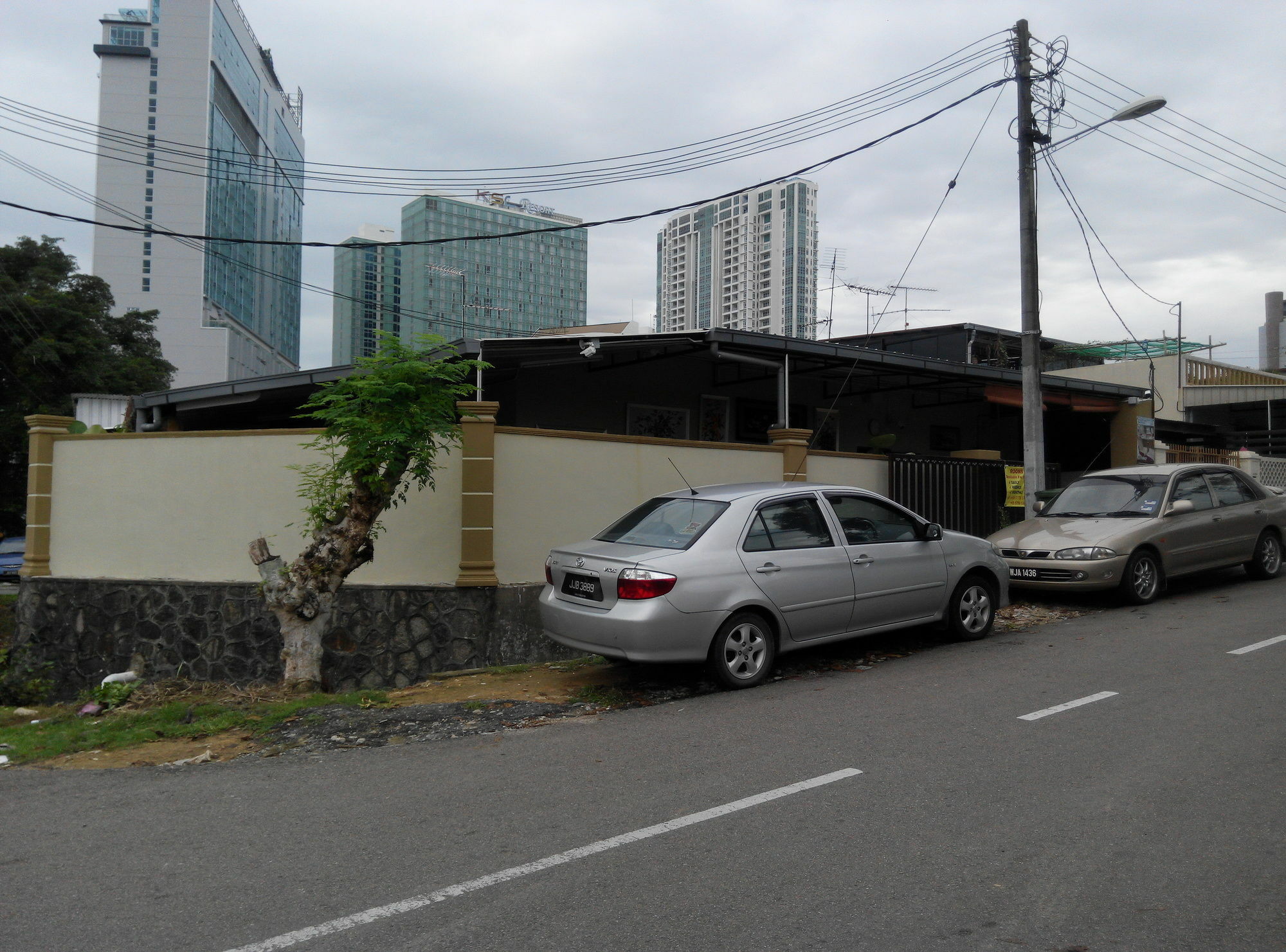 Check Inn Johor Bahru Exterior photo